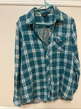 Tolani Teal & White Plaid Long-Sleeve Button Shirt